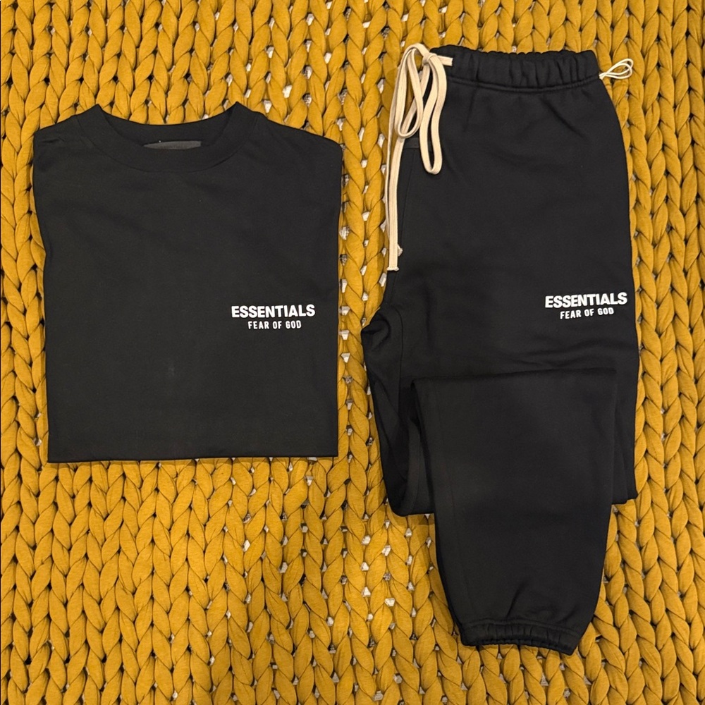 Fear of God Essentials Set